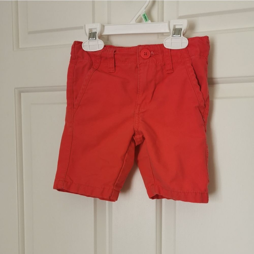 3/$15 Oshkosh B'gosh boys shorts size 2